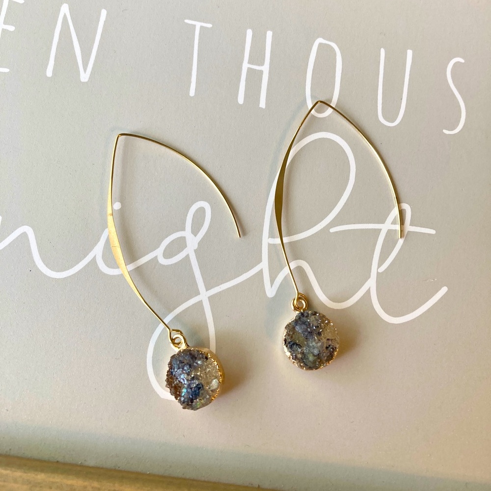 Charcoal/Champagne Cluster Irregular Gold Earrings